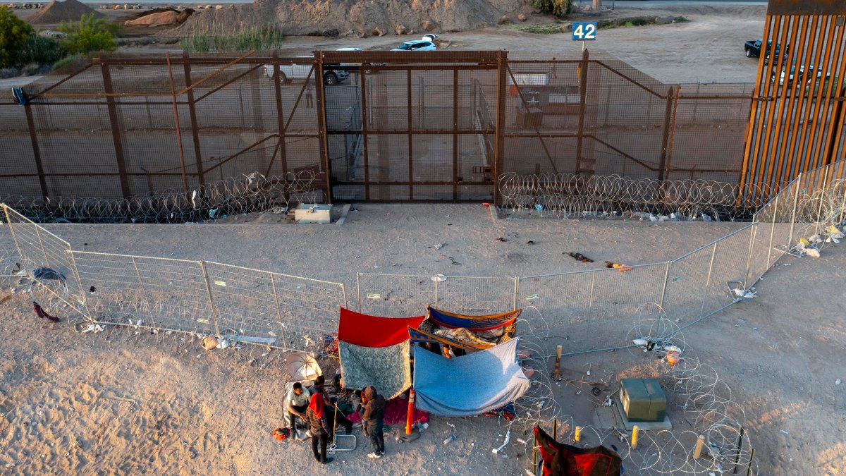 Migrant children at US-Mexico border must live in safe housing: judge – NBC 7 San Diego - Vimarsana News