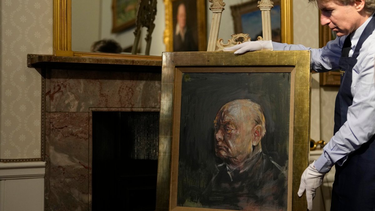 Painting of Winston Churchill up for auction – NBC 7 San Diego