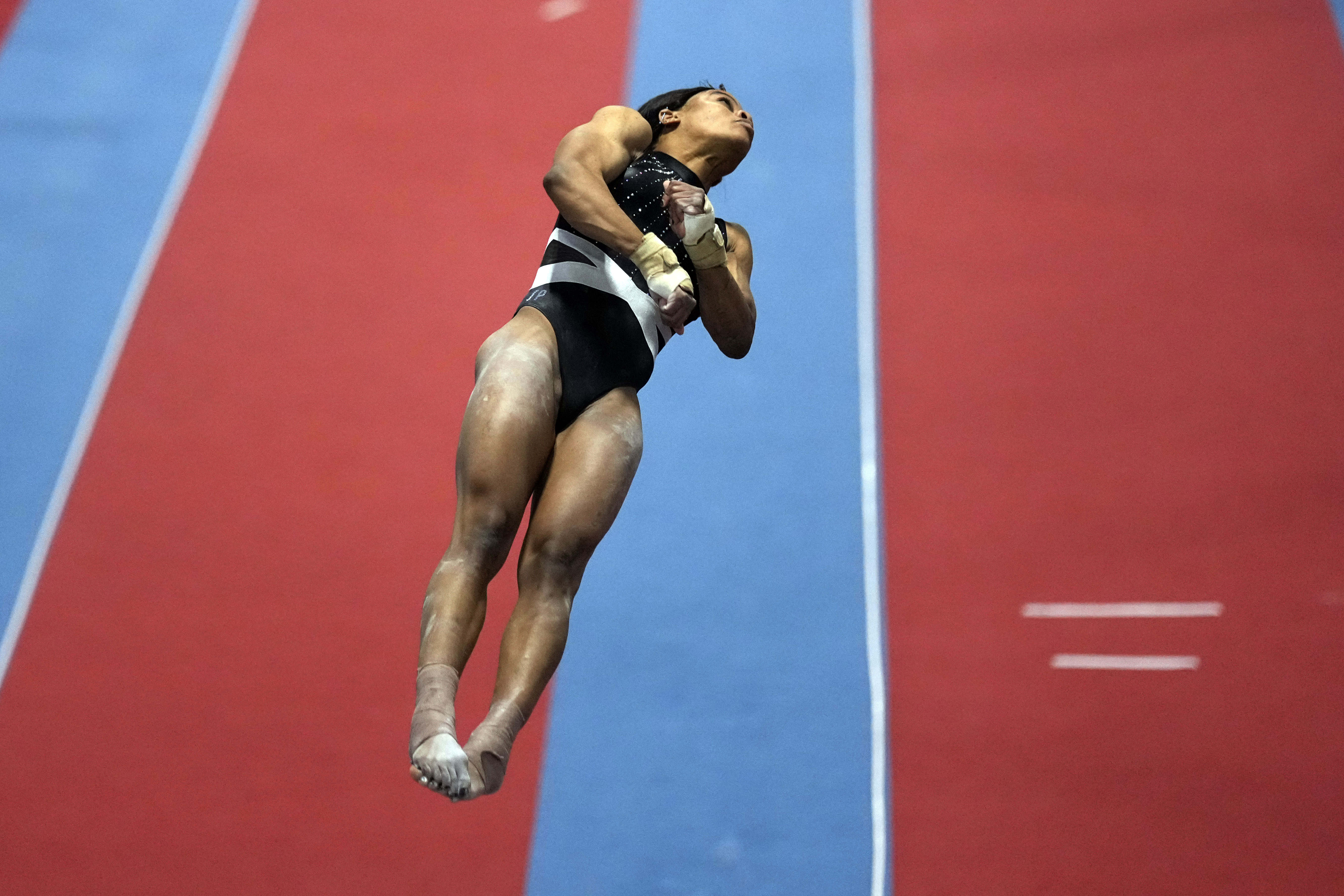 Gabby Douglas returns to gymnastics after 8 years and qualifies for US
Championships