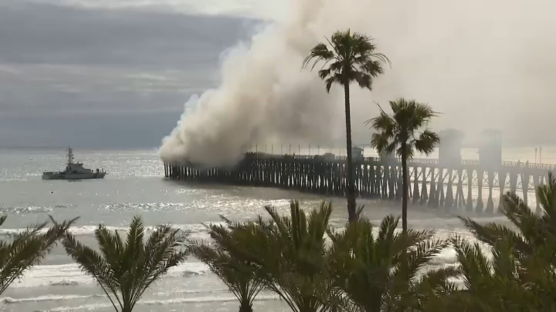 PHOTOS: Fire Erupts On Oceanside Pier – NBC 7 San Diego