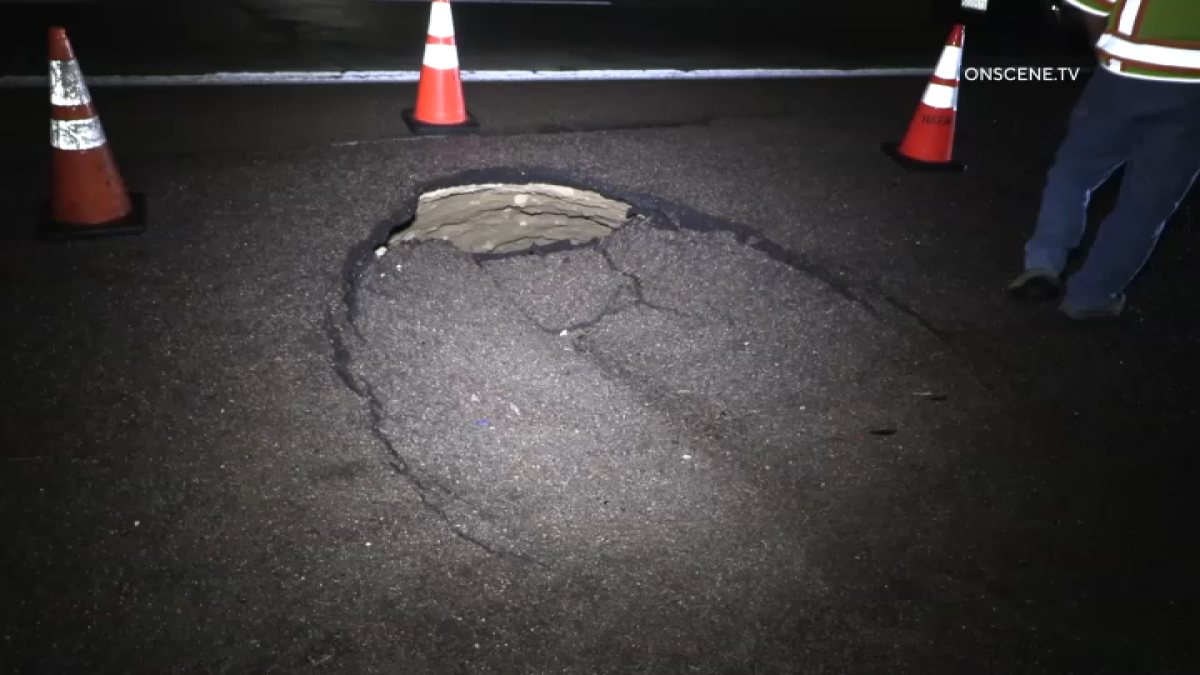 Small sinkhole closes ramp from SR-54 to I-805 in National City – NBC 7 ...