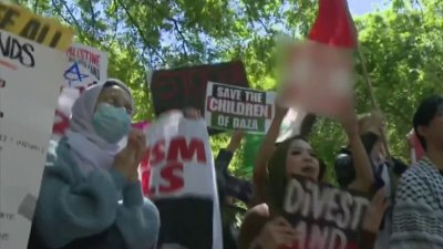 Pro-Palestinian protesters celebrate Sacramento State's investment policy change