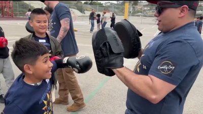 Elementary students take part in ‘Box With a Cop' event