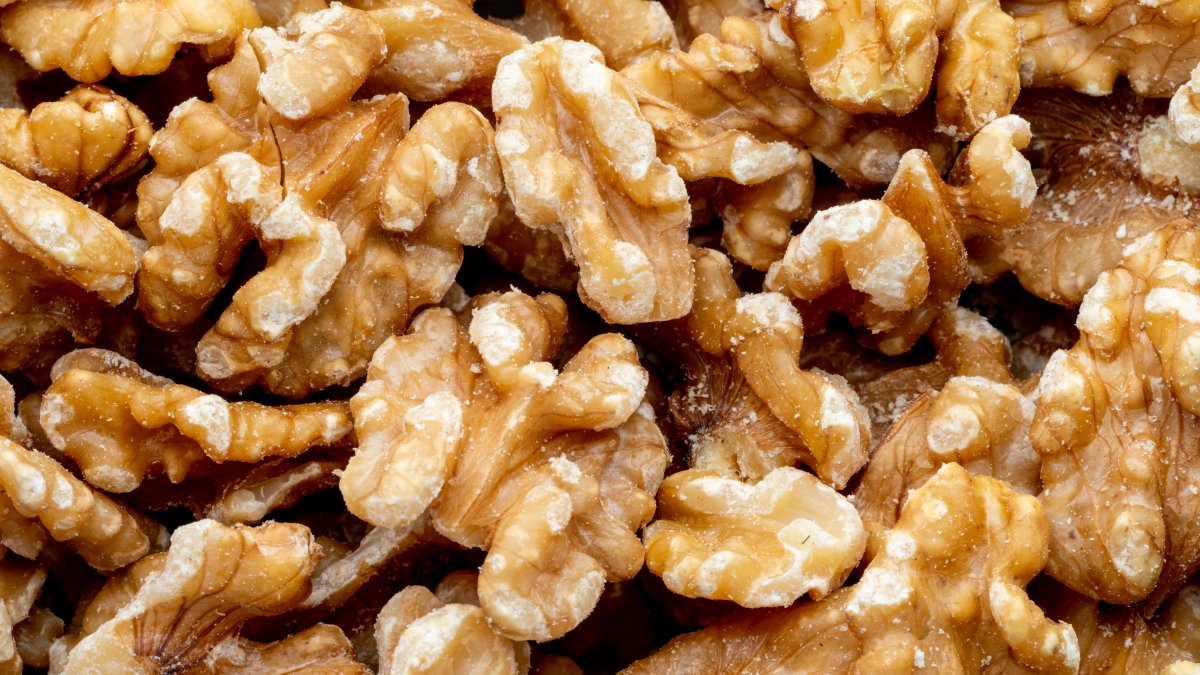 Walnuts sold in some San Diego stores linked to E. Coli outbreak - Vimarsana News