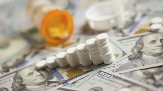 Lawmakers introduce bipartisan bill aiming to crack down on drug middlemen as scrutiny ramps up