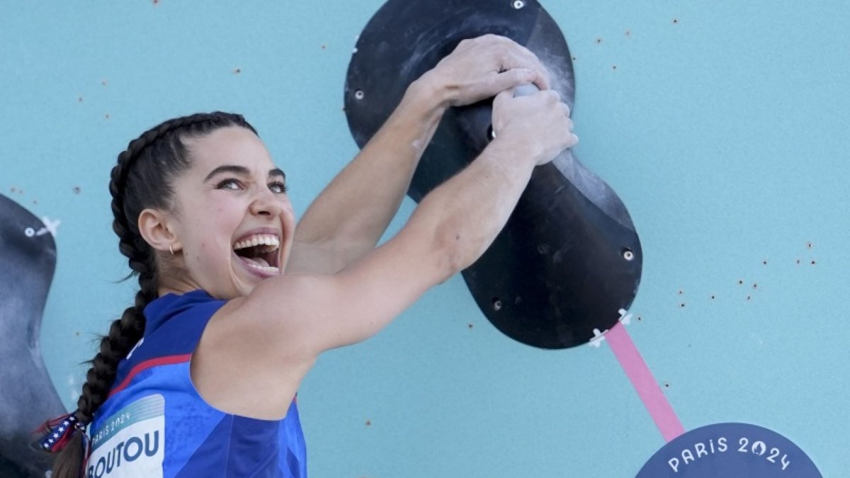 Kate Raboutou HIGHLIGHTS: Brooke Raboutou in 3rd place after women’s boulder and lead ...