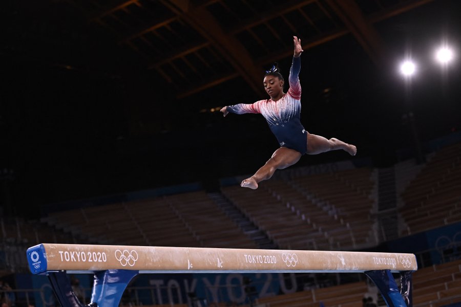 Biles competes in the women's balance beam final