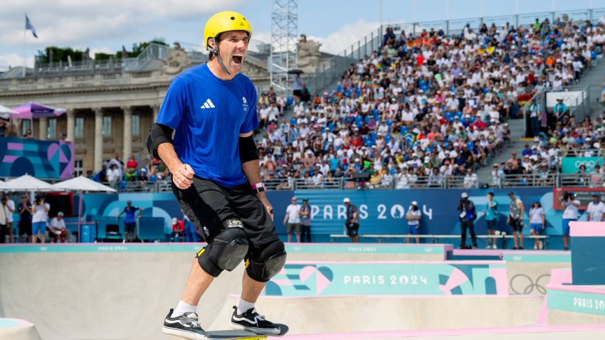 Andy Macdonald of Team Great Britain competes during the Mens Park Final on day twelve of the Olympic Games Paris 2024 at Place de la Concorde on August 7, 2024.