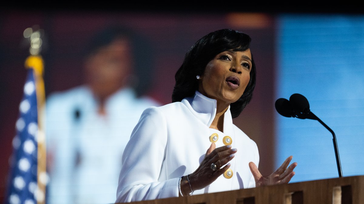 Angela Alsobrooks hoping to make history in Maryland Senate race – NBC ... <strong>Angela Alsobrooks</strong> Takes a Stand: A Bid for Maryland's U.S. Senate Seat Angela Alsobrooks hoping to make history in Maryland Senate race – NBC ...