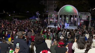 San Diego celebrates Mexico's independence with ‘El Grito'