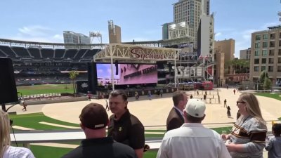 Padres celebrate Hispanic Heritage Month