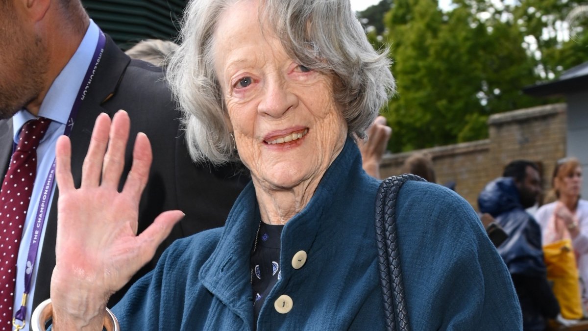 Actress Maggie Smith dead at 89 NBC 7 San Diego