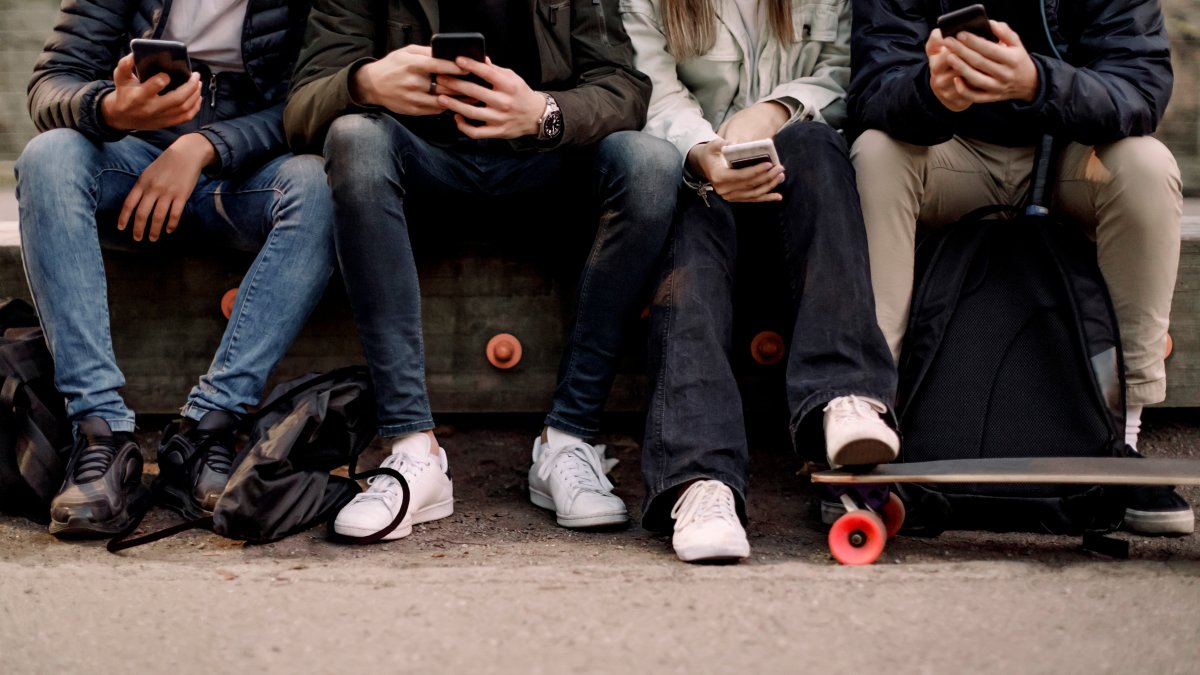 What does state’s new school cellphone restrictions mean for San Diego ...