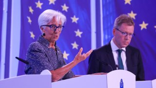 Christine Lagarde, president of the European Central Bank (ECB), left, and Wolfgang Proissl, director of general communications at the European Central Bank (ECB), at a rates decision news conference in Frankfurt, Germany, on Thursday, Sept. 12, 2024. 