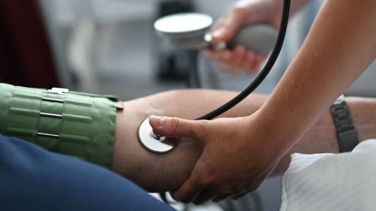 Arm position during blood pressure check may lead to inaccuracy NBC 7