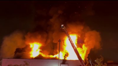 Shuttered country saloon ablaze in Mission Valley