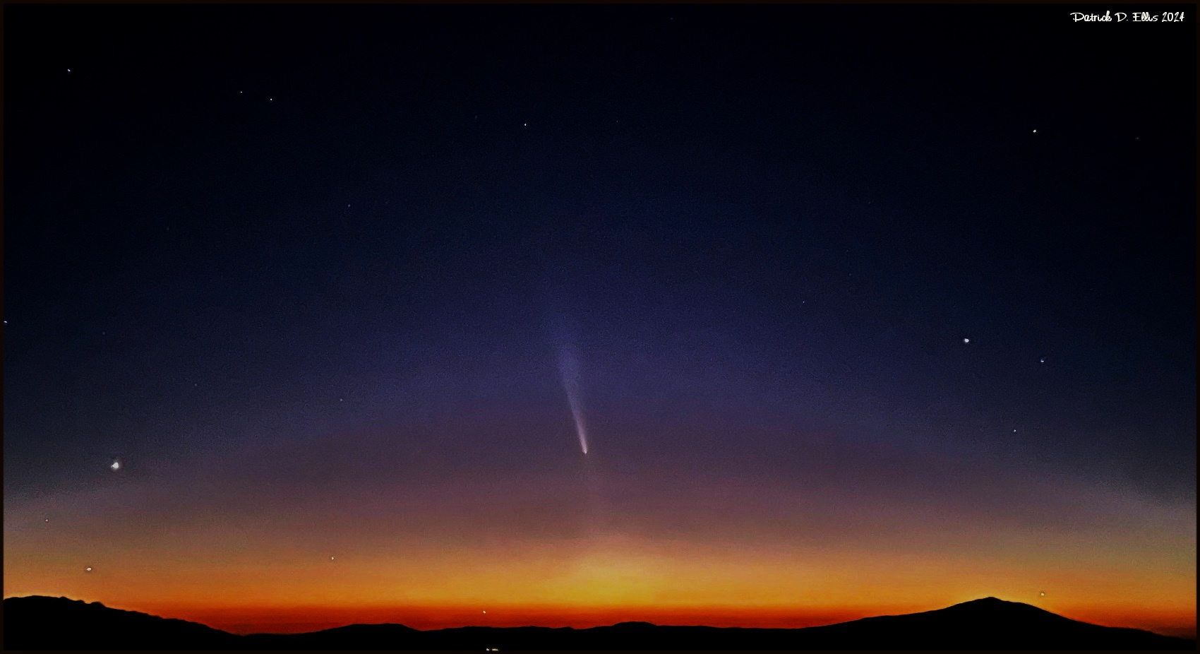 Patrick Ellis captured this shot of the Comet Tsuchinshan-Atlas from Mount Laguna.