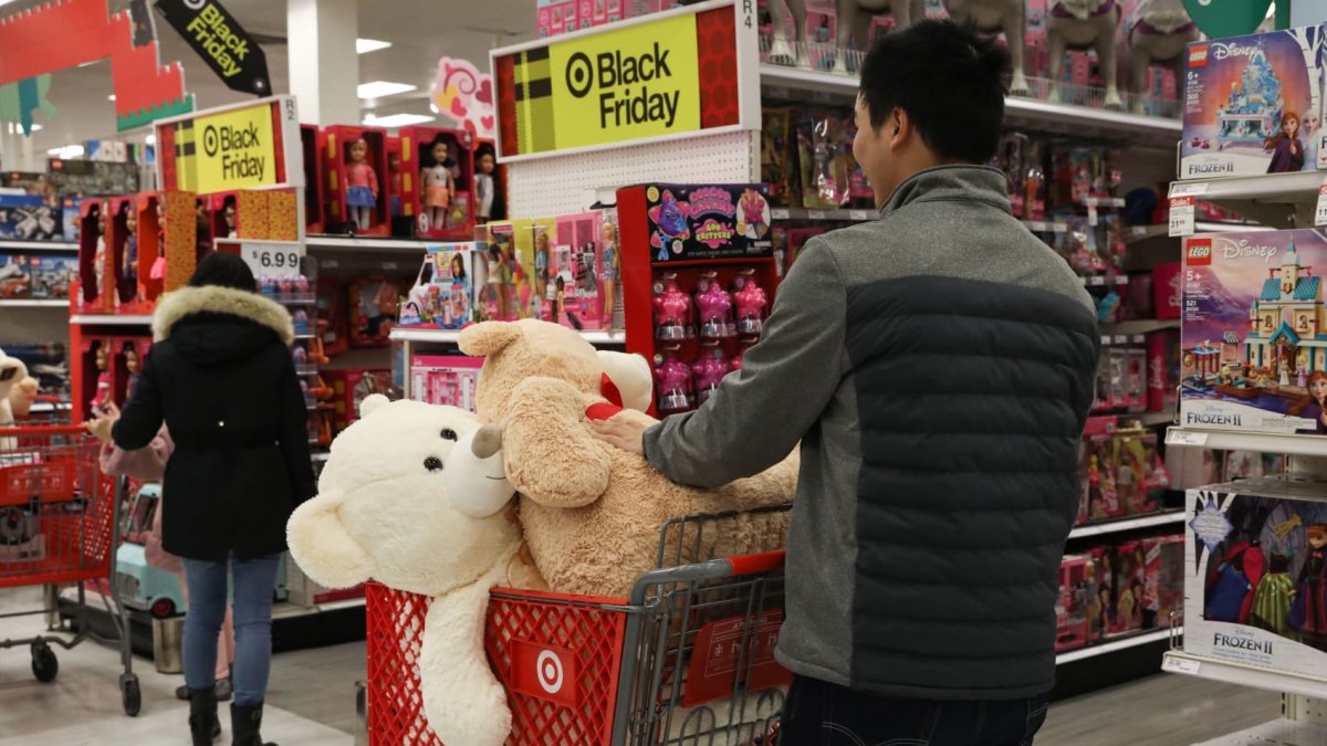 Millennials Say They Plan To Spend Big This Holiday Season — ‘i See A 