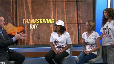 Thanksgiving turkey drive by Elegant Divas supports local community