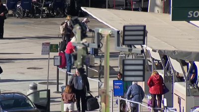 Holiday travel rush begins at San Diego International Airport as Terminal 1 construction continues