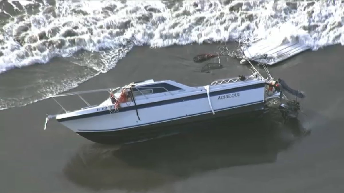 1 dead, 4 injured after boat capsizes in ocean off Sonoma County coast ...