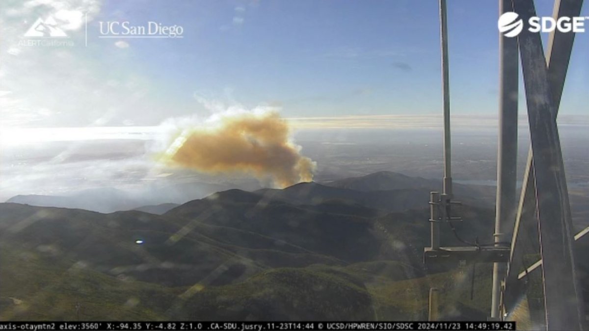 Brush fire breaks out near Otay Mesa