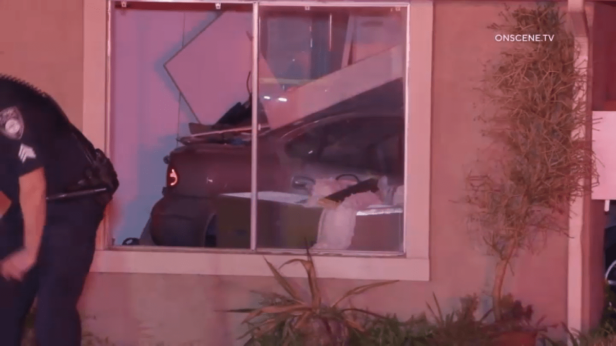 Car Crashes Into El Cajon Couples Bedroom As They Slept Nbc 7 San Diego