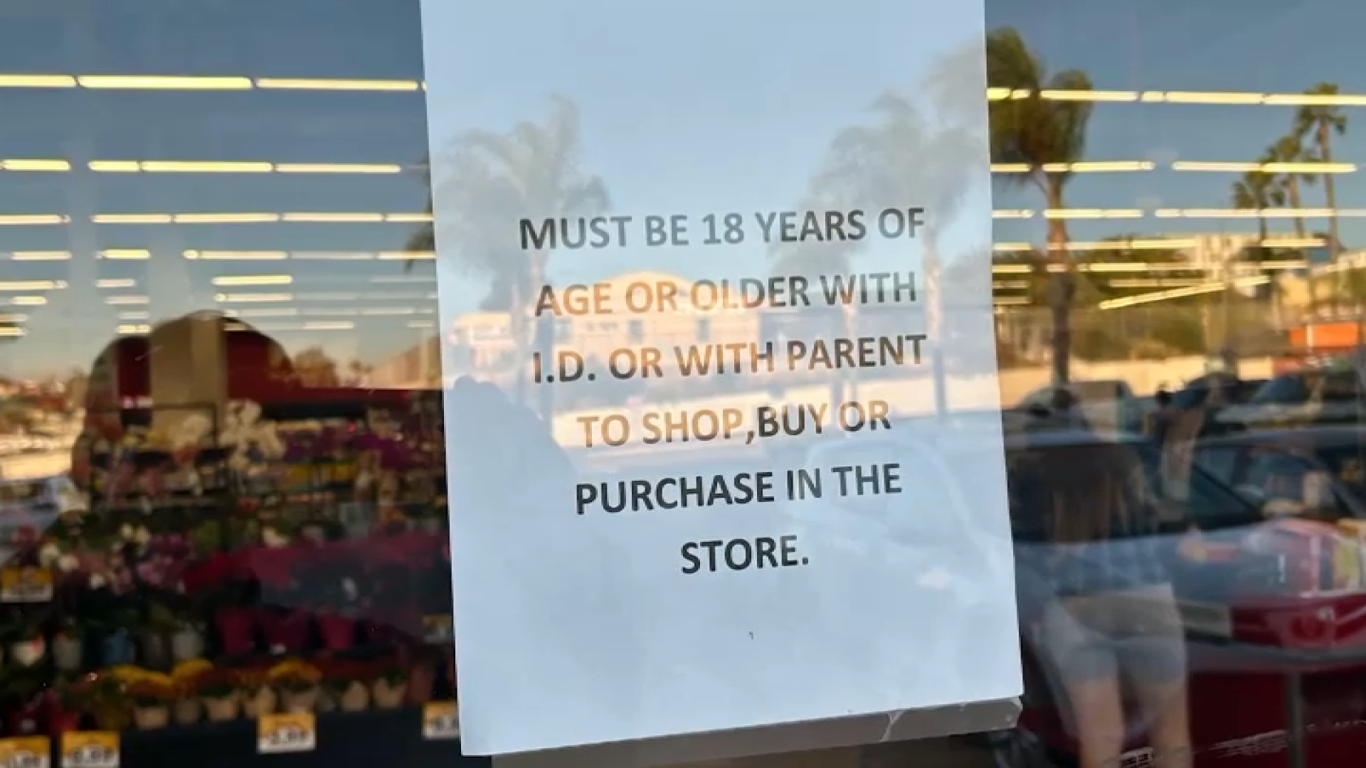 The sign on Grocery Outlet Bargain Market's store in Colina Del Sol.