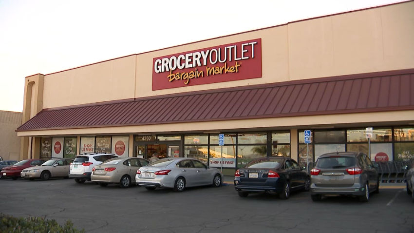 The Grocery Outlet Bargain Market in San Diego's Colina Del Sol neighborhood.