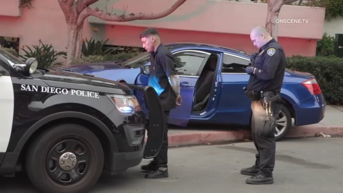 POLICE INVESTIGATION DEEP WATER クランクベイト POLICE