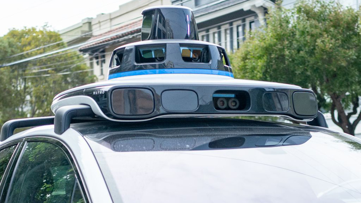 As Waymo expands to San Diego, rideshare drivers say they're concerned about safety