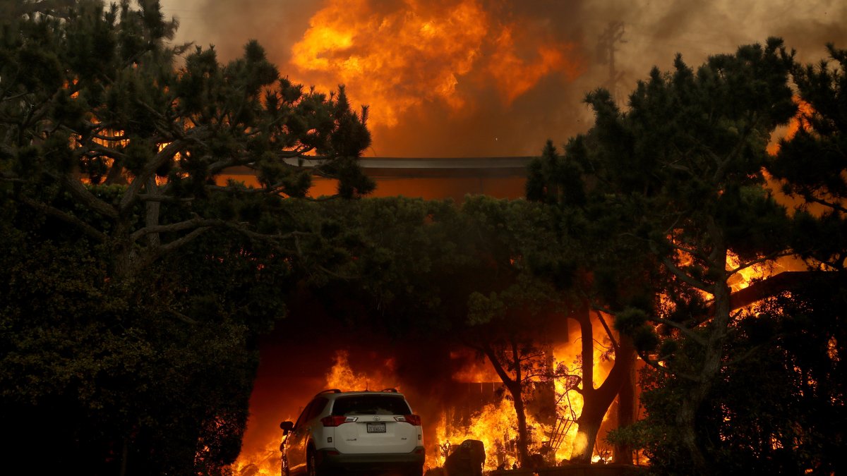 San Diego area fire crews deployed to fight Los Angeles wildfires NBC