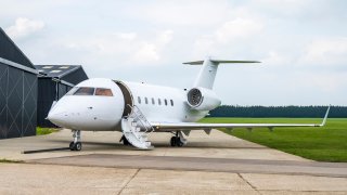 [CNBC] His company operates over 500 private jet flights a day: This is the No. 1 thing the very rich value most