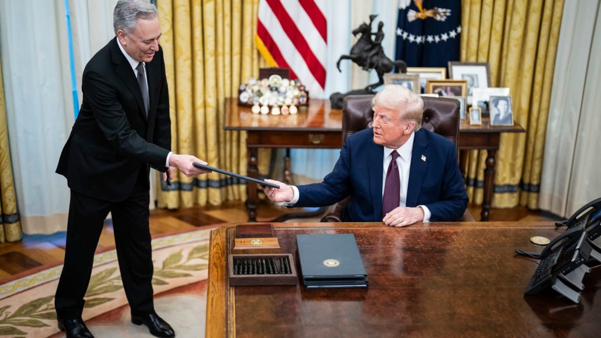 Trump signs executive order establishing strategic bitcoin reserve ...