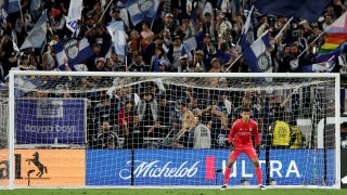 SAN DIEGO, CALIFORNIA – MARCH 01: CJ dos Santos #1 of San Diego FC defends goal during a game against the St. Louis City at Snapdragon Stadium on March 01, 2025 in San Diego, California. (Photo by Sean M. Haffey/Getty Images)