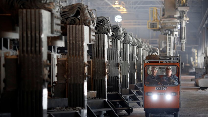 HAWESVILLE, KY – May 10
Plant workers drive along an aluminum potline at Century Aluminum Company’s Hawesville plant in Hawesville, Ky. on Wednesday, May 10, 2017. (Photo by Luke Sharrett /For The Washington Post via Getty Images)
Aluminum
