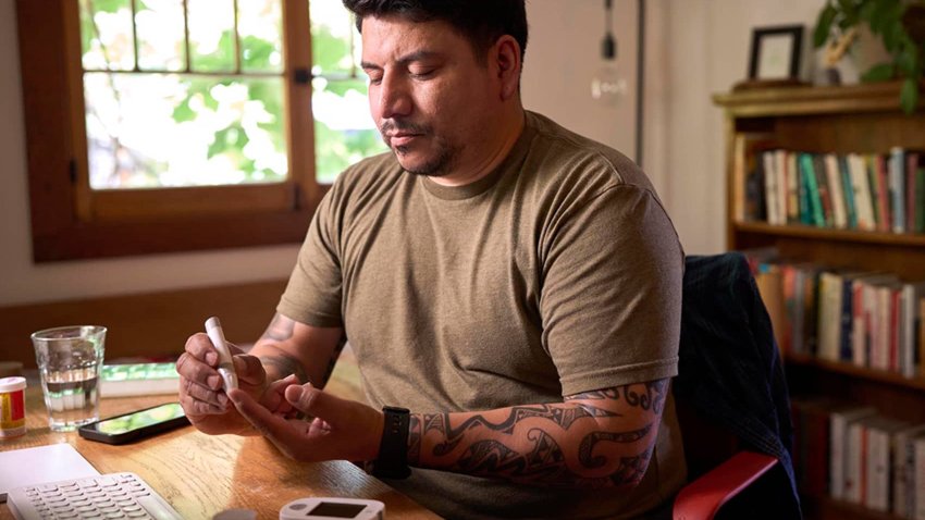 Omada Health smart devices in use.