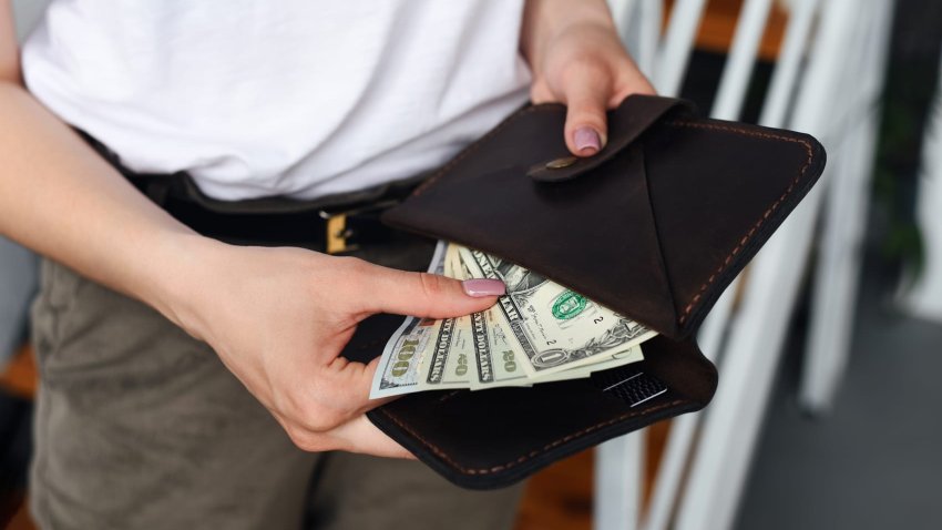 [CNBC] How much cash you should keep in your wallet, according to money experts