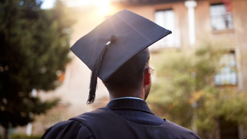 [CNBC] Having a master’s degree doesn’t make you a better worker, say hiring managers—but you’ll still get paid more