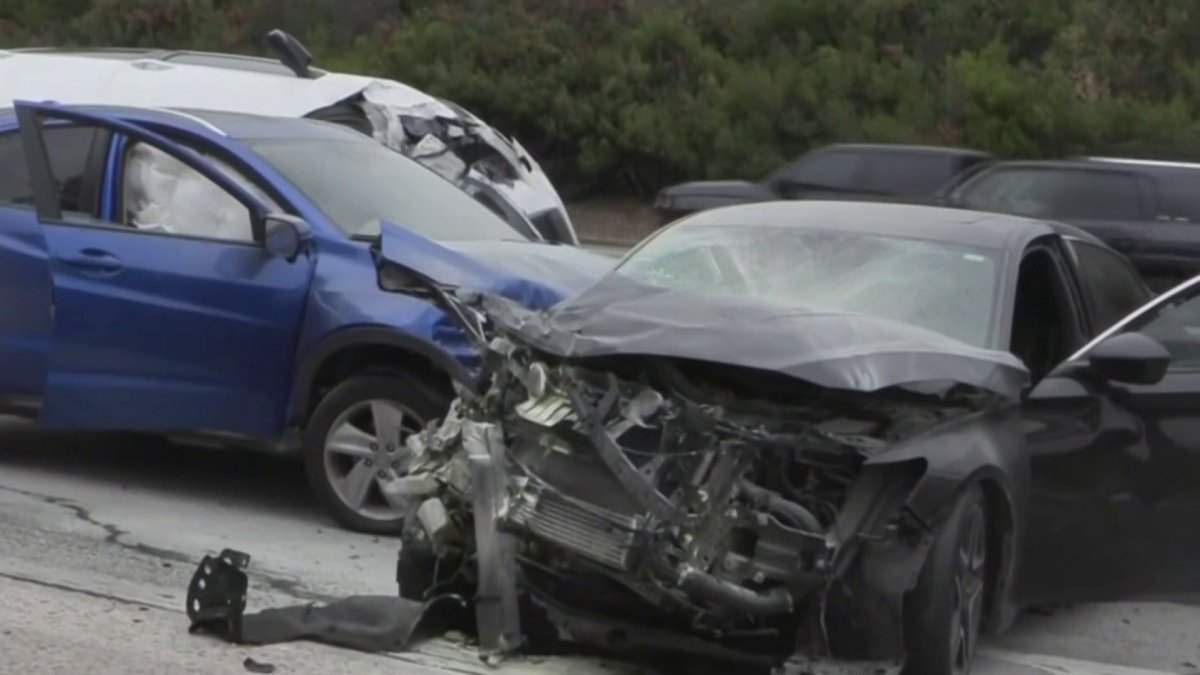 One killed, four injured in collision on I-805 in San Diego