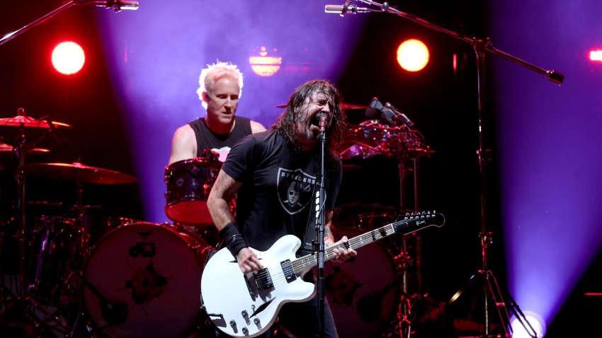 MILWAUKEE, WISCONSIN – JULY 15: (L-R) Josh Freese and Dave Grohl of Foo Fighters perform onstage during Harley-Davidson’s Homecoming Festival – Day 2 at Veterans Park on July 15, 2023 in Milwaukee, Wisconsin.