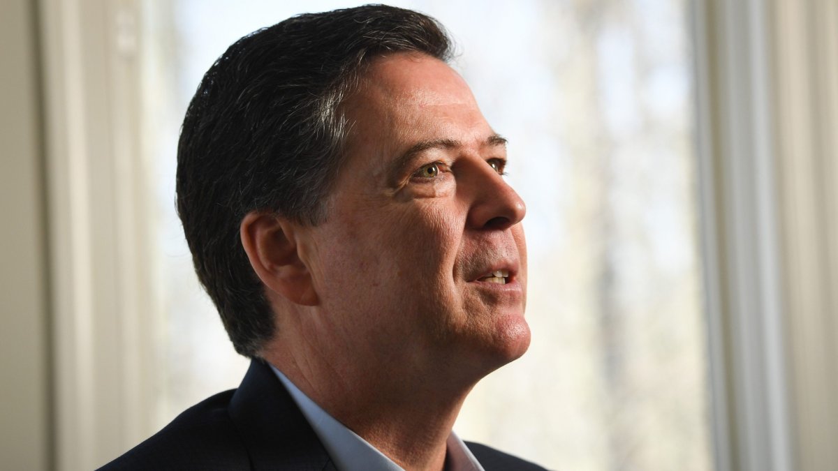 Secret Service agents question James Comey about Trump social media ...