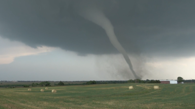 Days after deadly tornados, more severe weather expected to hit Midwest, Southeast