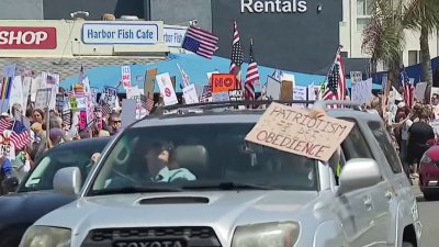 ‘No Kings' demonstrations take place in North County San Diego