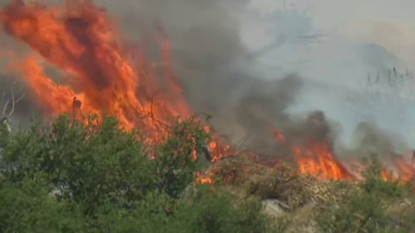 Evacuations orders lifted after second brush fire near Lakeside burns 50+ acres