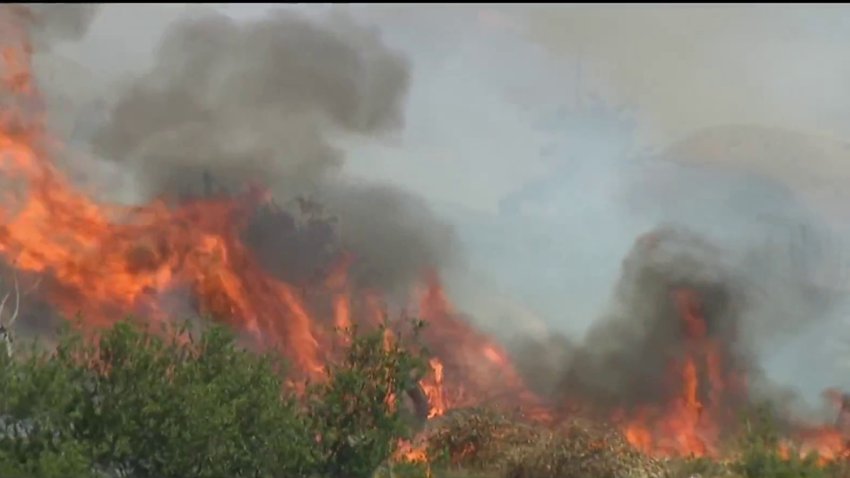 Evacuation orders lifted after second brush fire near Lakeside burns 50+ acres