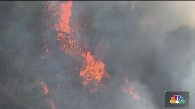 Brush fire in Tecolote Canyon near Clairemont prompts evacuations