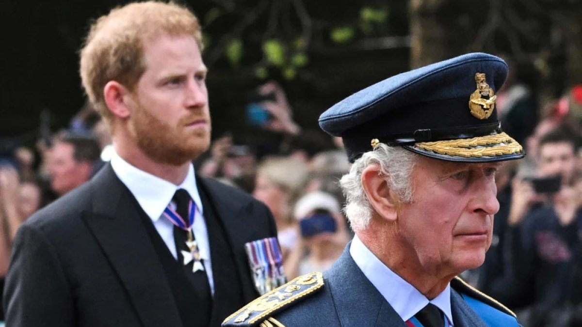Royal reconciliation? Aides to King Charles III and Prince Harry seen meeting