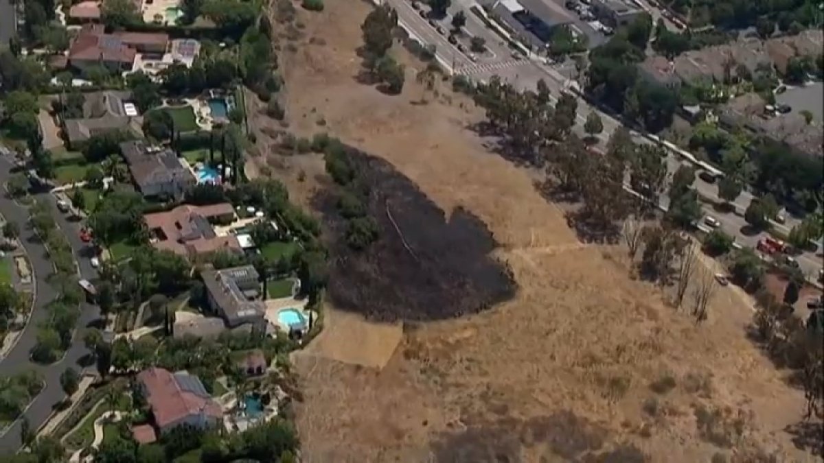 Firefighters battle brusher in Carmel Valley – NBC 7 San Diego