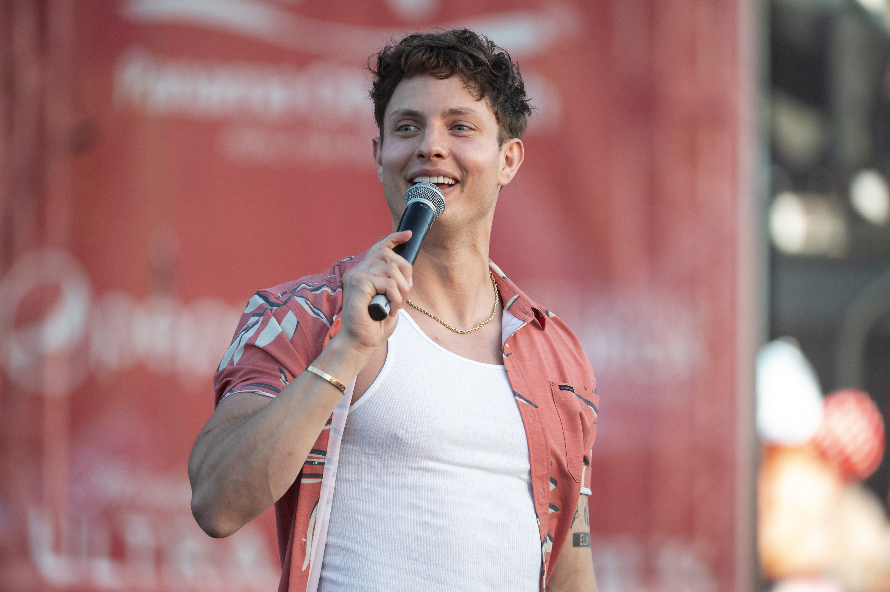 E.l.f. Cosmetics speaks out after Matt Rife ad ignites backlash – NBC 7 ...